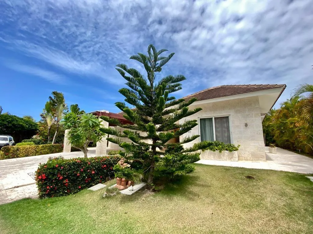 Private Punta Cana Villa With Pool & Golf View