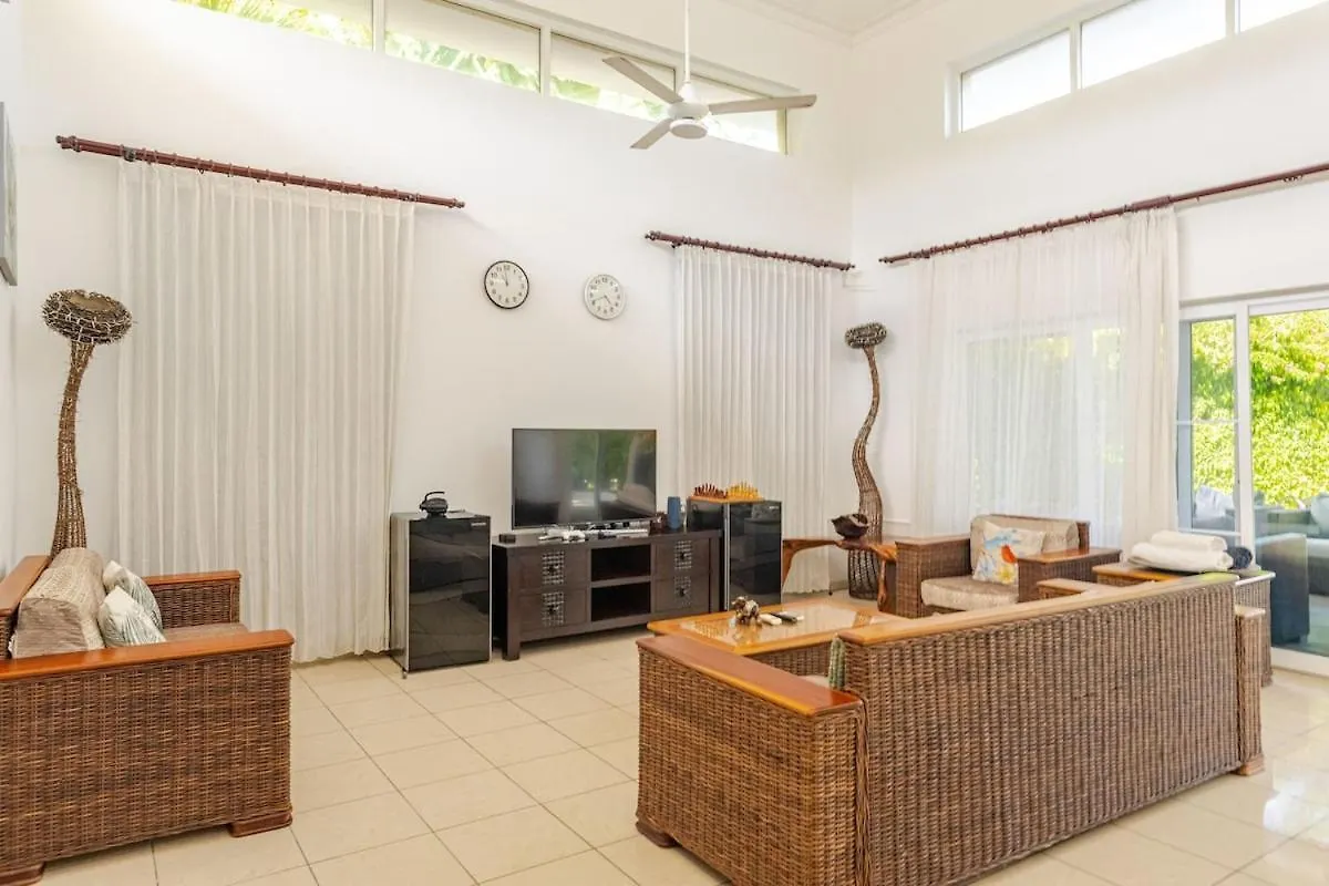 Private Punta Cana Villa With Pool & Golf View