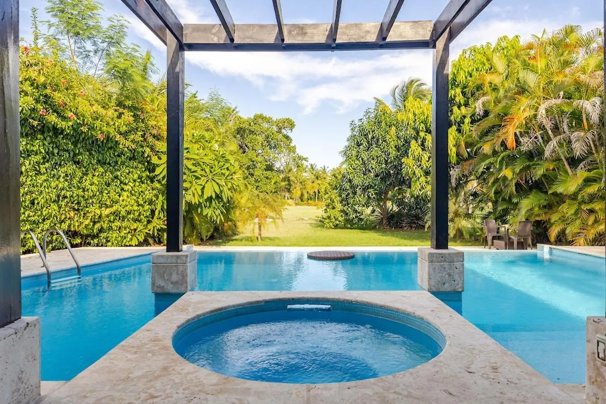 Private Punta Cana Villa With Pool & Golf View
