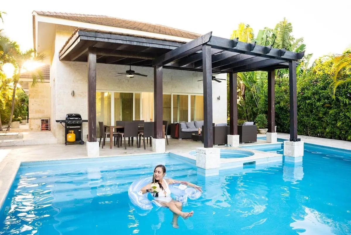 Private Punta Cana Villa With Pool & Golf View