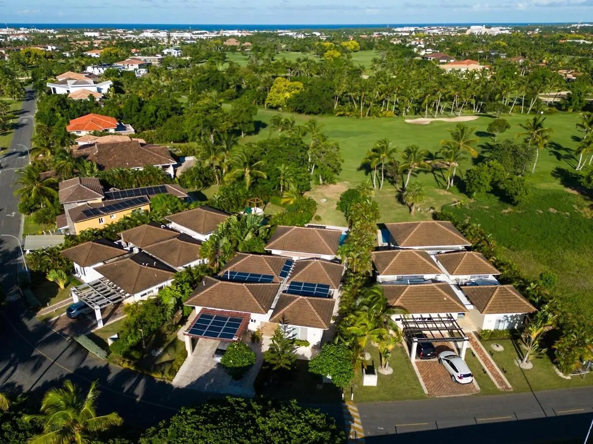 Private Punta Cana Villa With Pool & Golf View 0*,  Dominikai Köztársaság