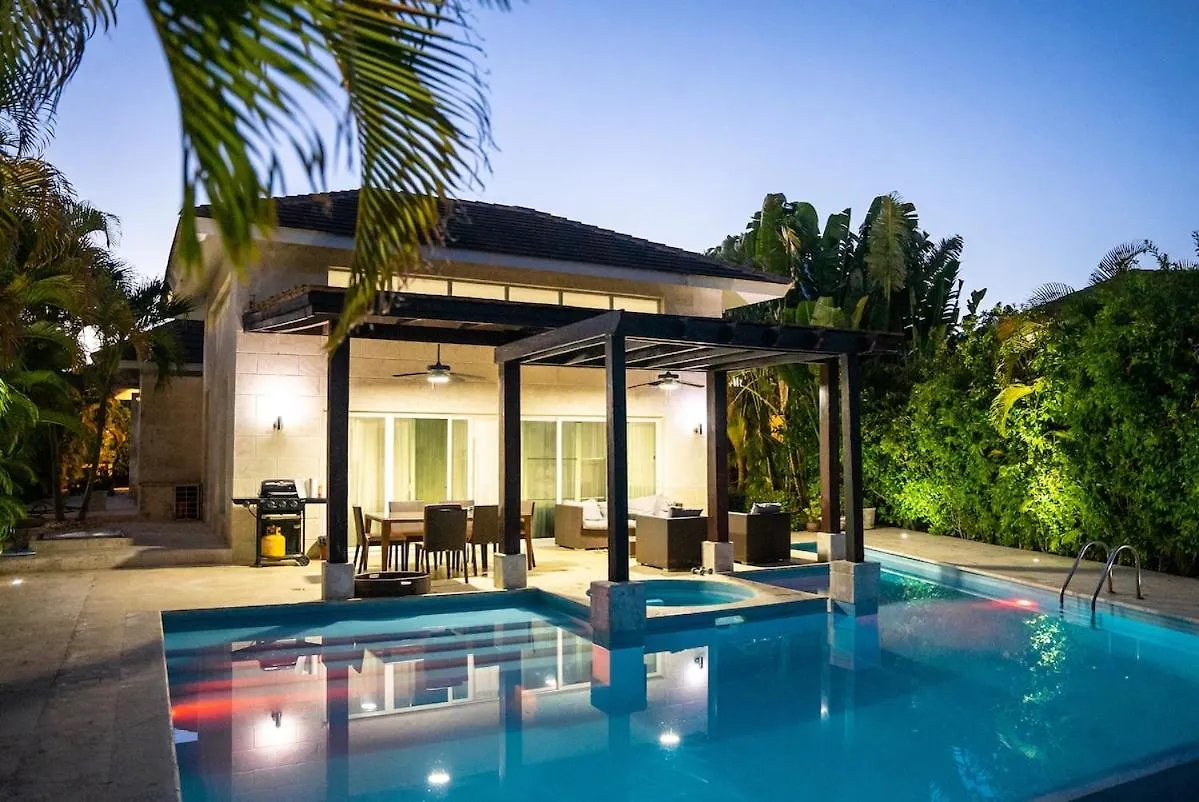 Private Punta Cana Villa With Pool & Golf View Dominikai Köztársaság